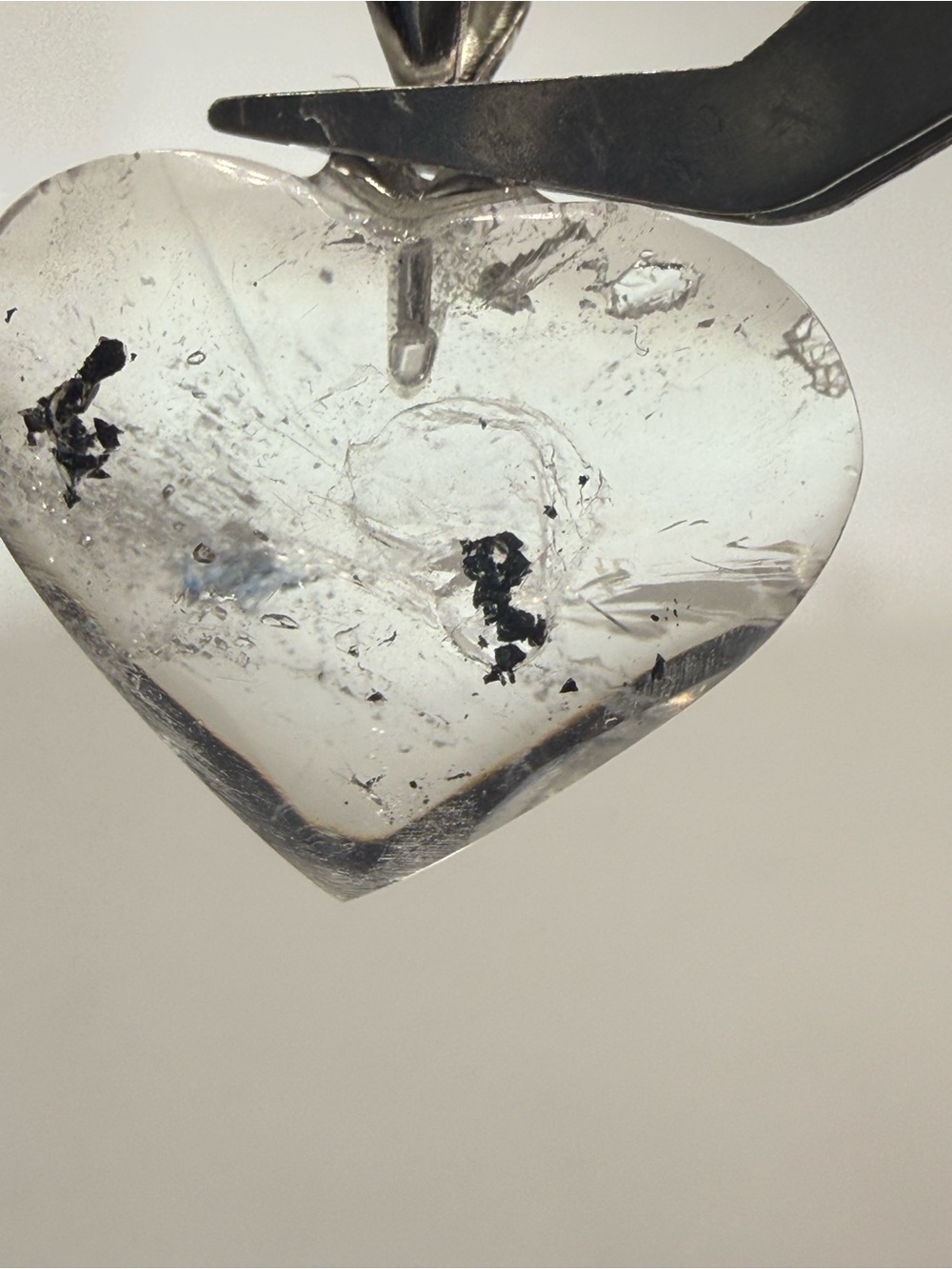 Adorable Enhydro Heart Pendant - Moving Carbon - Picture 4 of 6